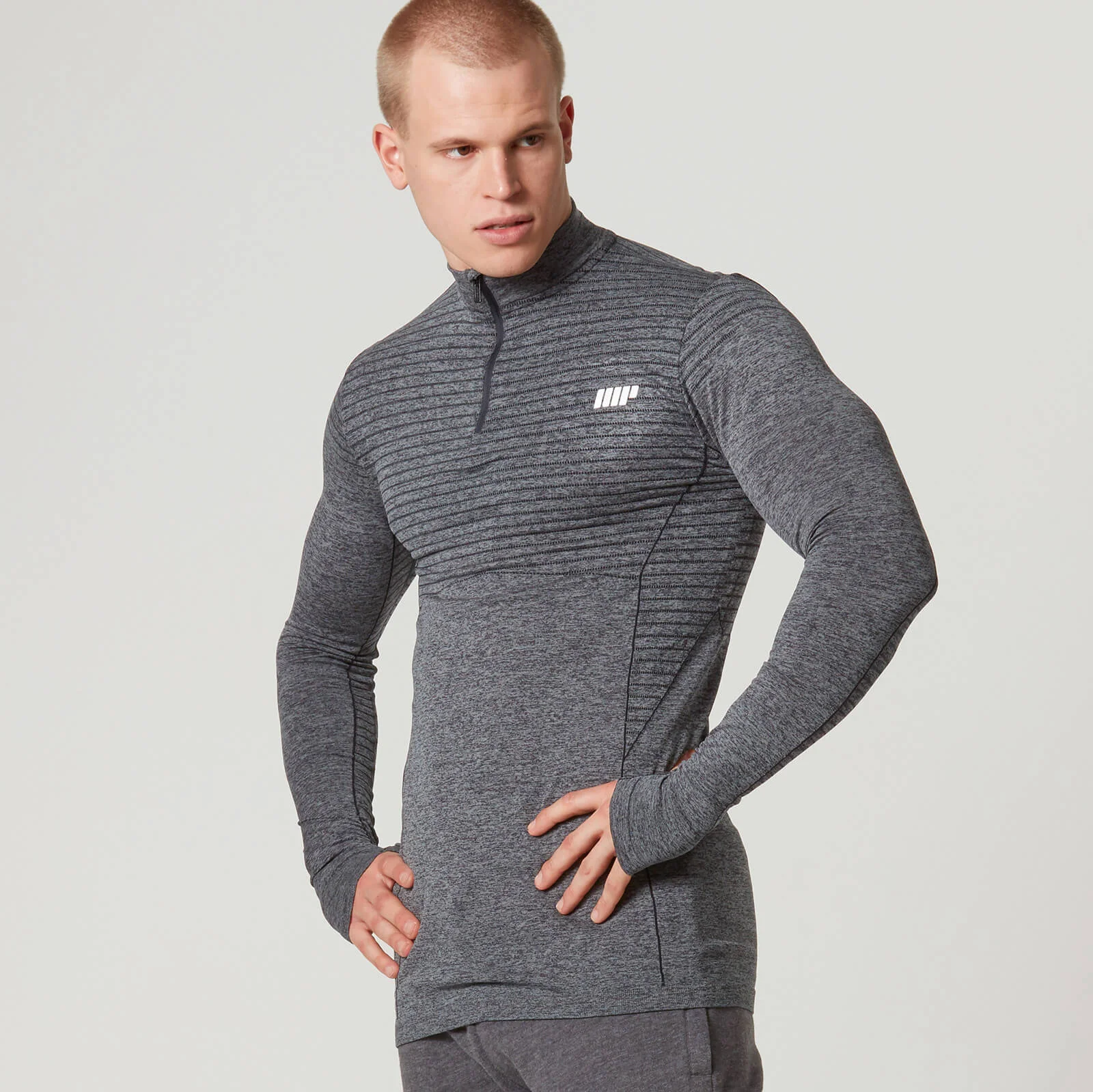 Бесшовный топ с замком-молнией на 1/4 - S - Черный Изображение 1