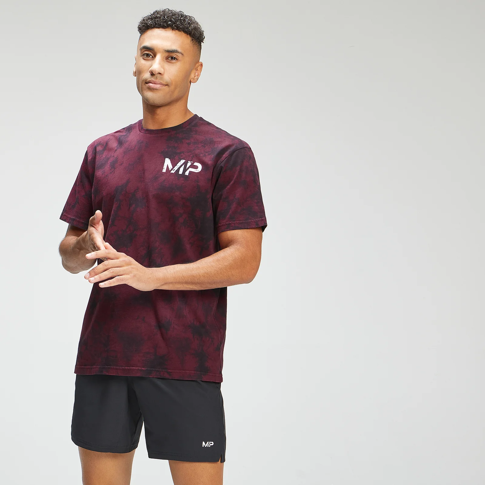 MP Men's Adapt Tie Dye Short Sleeve Oversized T-Shirt - Black/Merlot - XXS Изображение 1