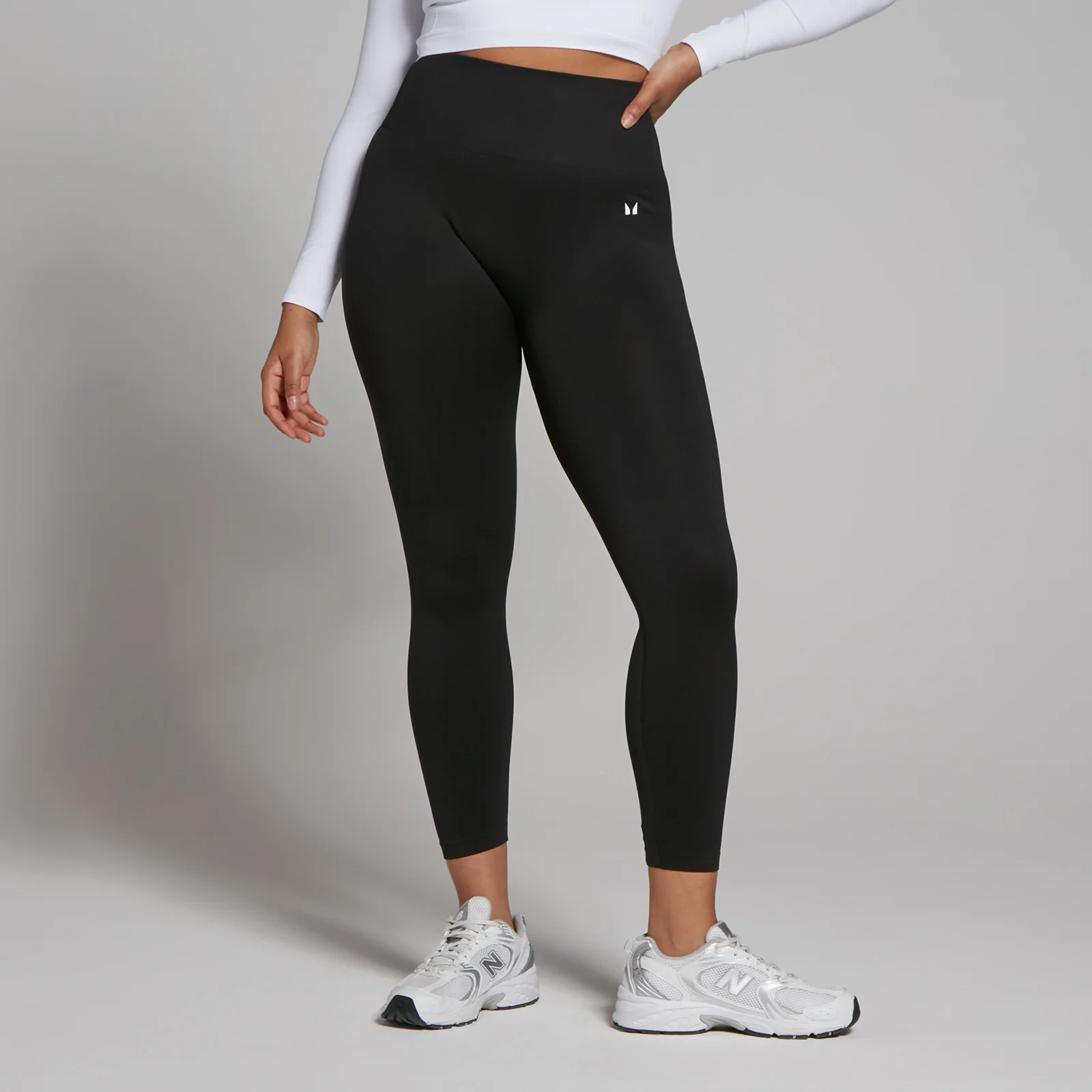 Женские бесшовные леггинсы MP Shape 7/8 — черный цвет - XXS Изображение 1