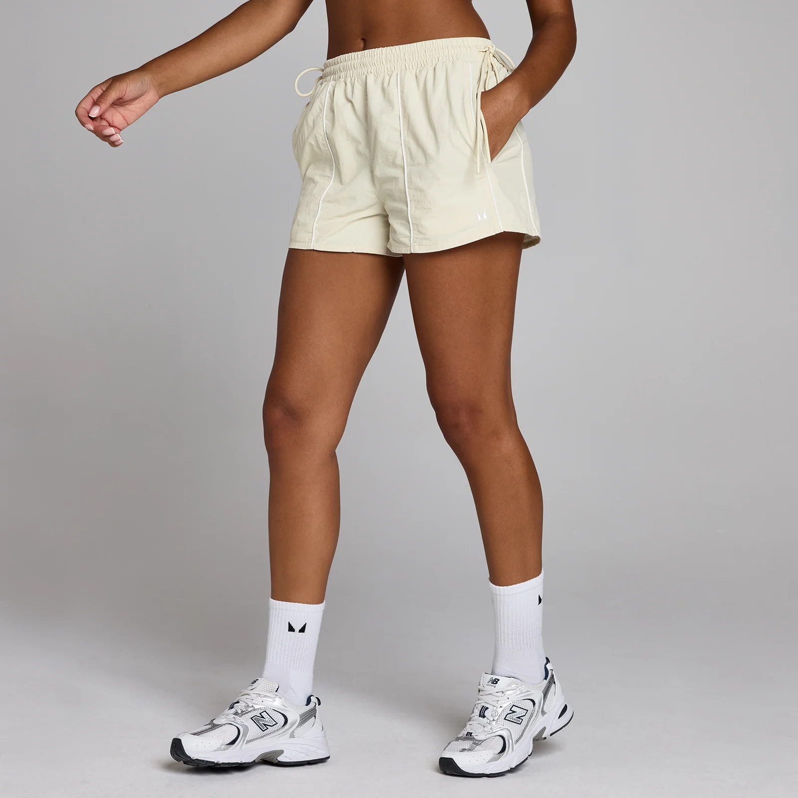 Шорты MP Women's Tempo Contrast с завязками - пустынная пыль - XL Изображение 1