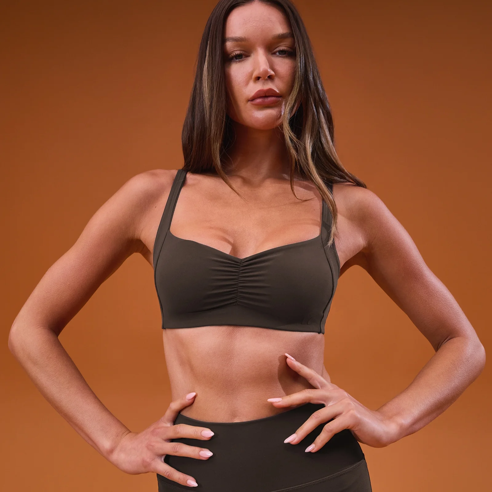 Женский спортивный бюстгальтер MP Tempo Scrunch Minimal - какао - XS Изображение 1