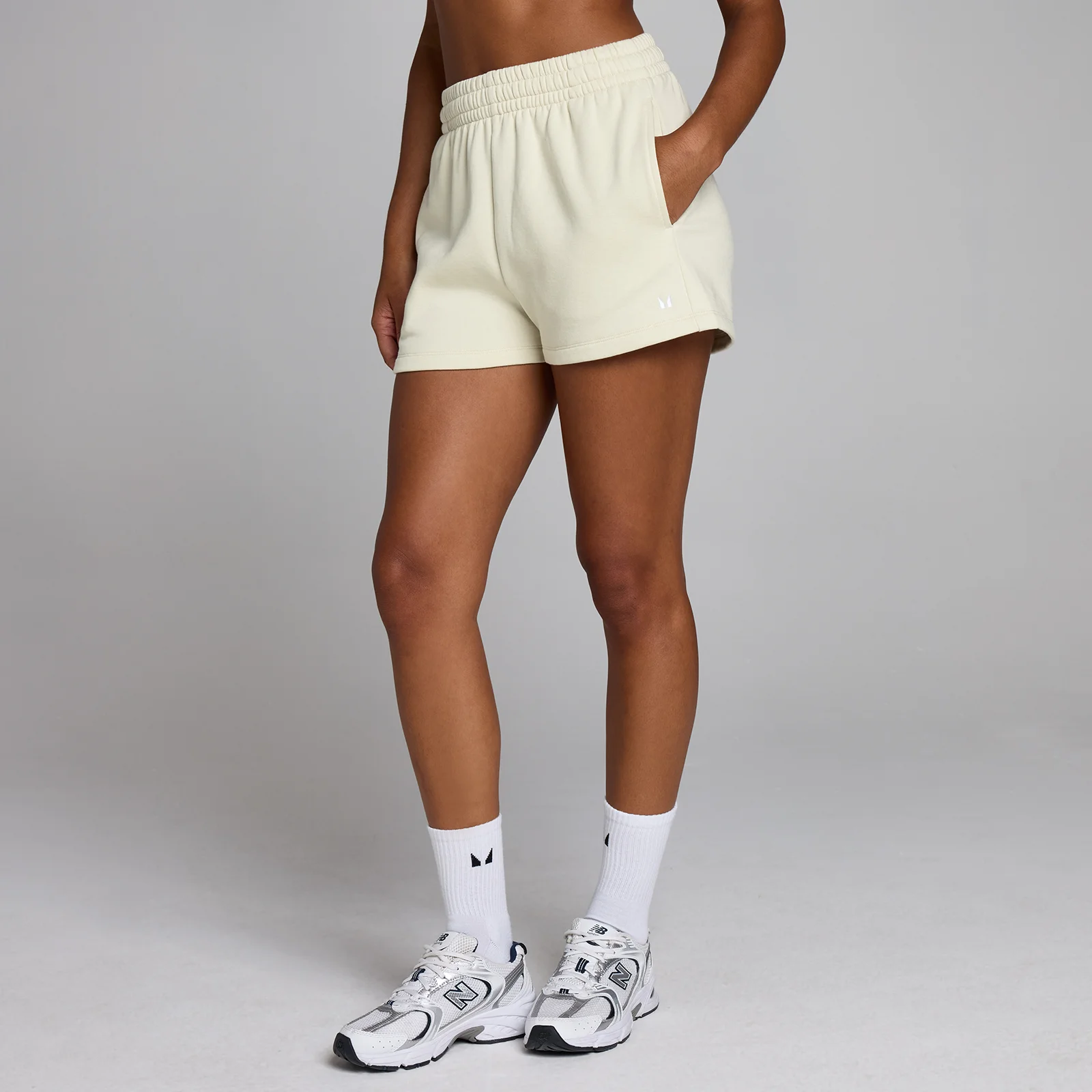 Шорты MP Women's Basics - пустынная пыль - L Изображение 1